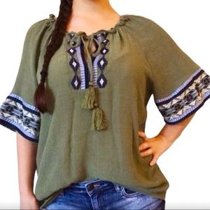 New Directions Boho Embroidered Peasant Top Large